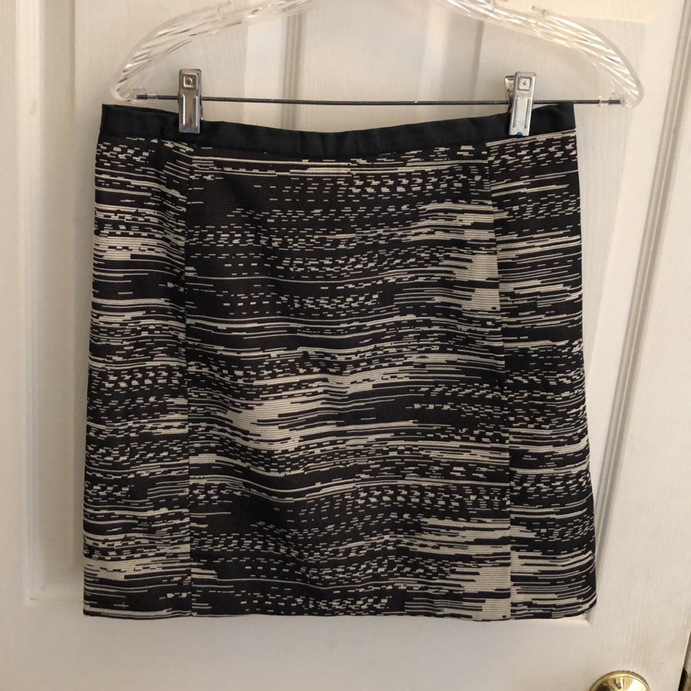 H&M lined Skirt Sz 8